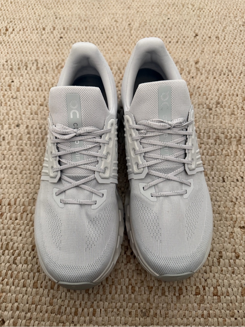 Light Gray Men's Running Shoes - Lightweight Performance